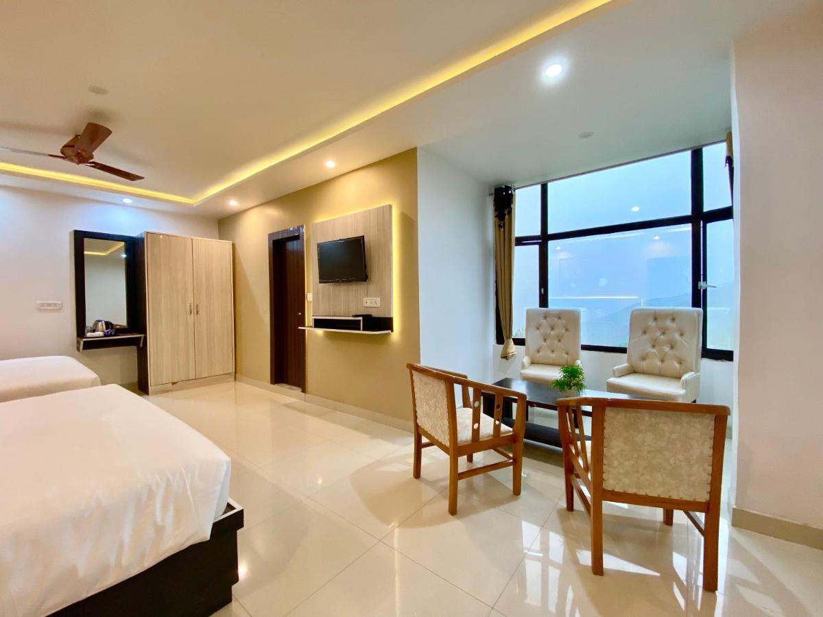 Hotel Kavita Palace Lansdowne Kültér fotó