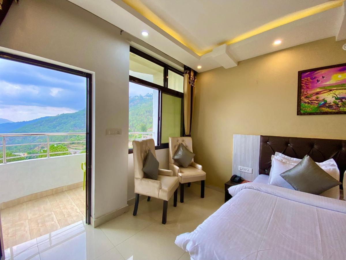 Hotel Kavita Palace Lansdowne Kültér fotó