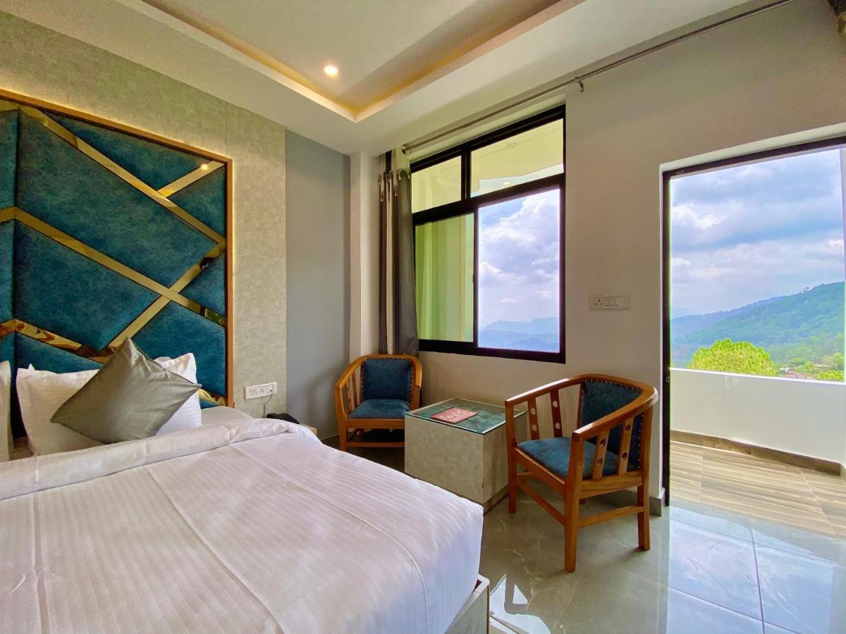 Hotel Kavita Palace Lansdowne Kültér fotó